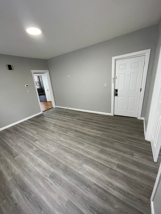 Photo - 11 Baldwin Ave Unit 2