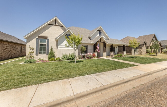 Photo - 310 N 11th St