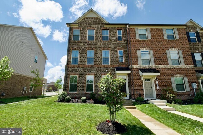 Building Photo - 10810 Norbourne Farm Rd Rental
