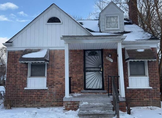 Building Photo - 20122 Manor