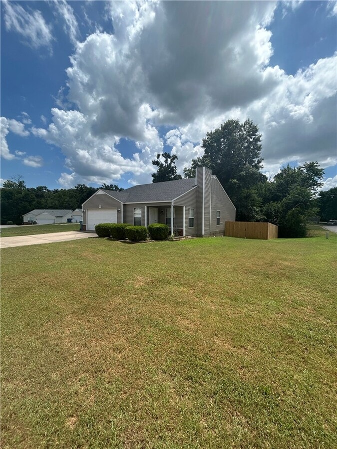 Photo - 2908 NE 16th St