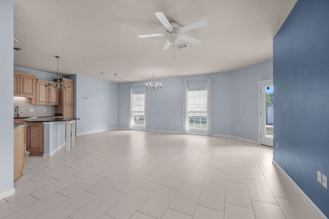 Photo - MOVE-IN SPECIAL!