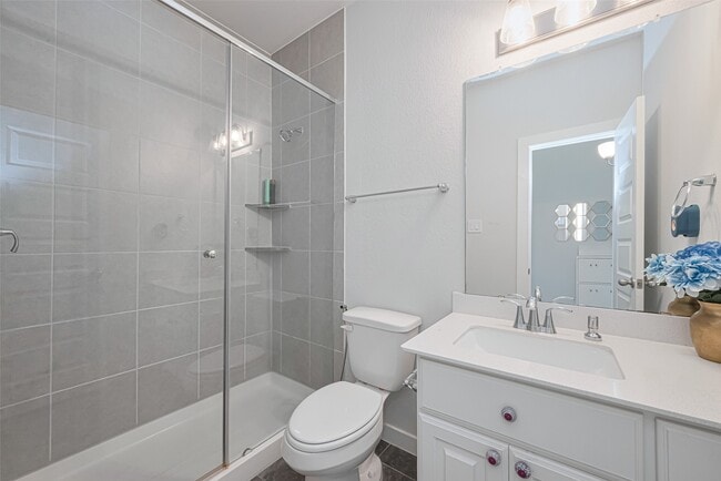 Photo - 18107 Callander Ave