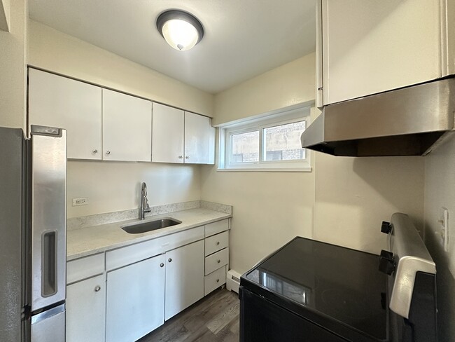 Photo - 1400 Chicago Ave Unit 802