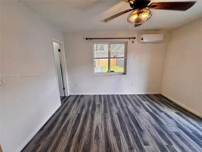 Photo - 1158 NW 34th Ave Unit 2