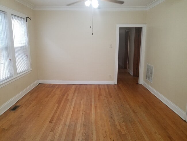 Photo - 6136 S Richmond St