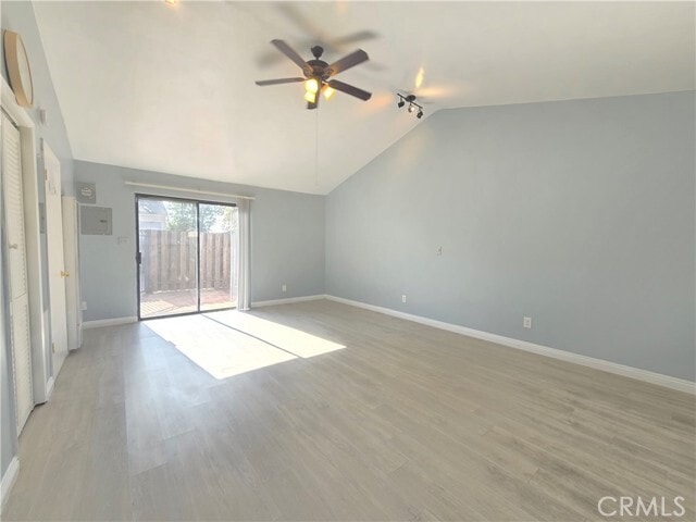 Photo - 435 W Walnut Ave