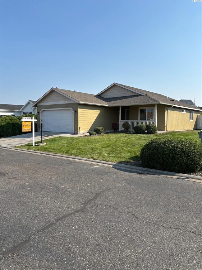 Building Photo - 1616 Cactus Loop Rental