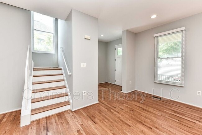 Photo - 2015 N Pollard St
