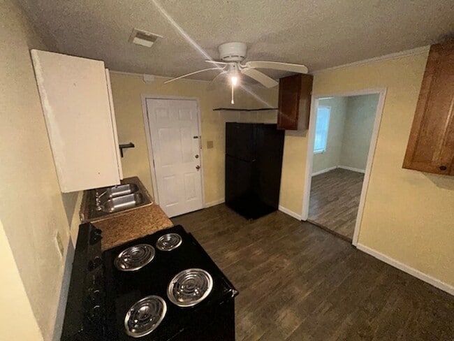 Photo - Moss Point 3 Bedroom