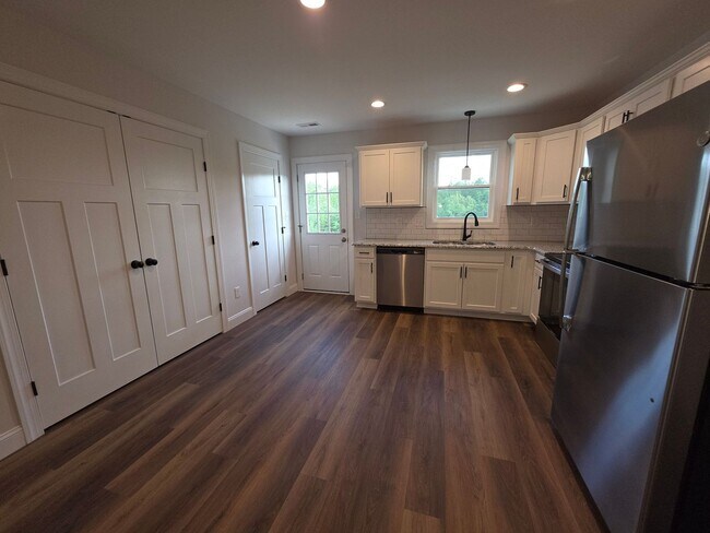 2266 Smith Mountain Lake Pkwy Unit A