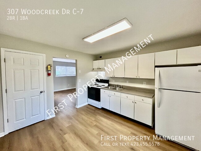 Building Photo - 307 Woodcreek Rd