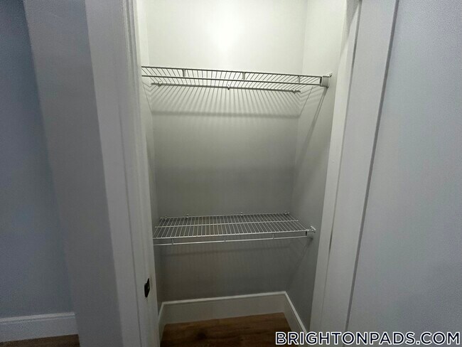124 Kenrick St Unit 6