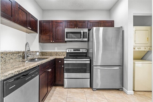 Photo - 4990 Palmbrooke Cir