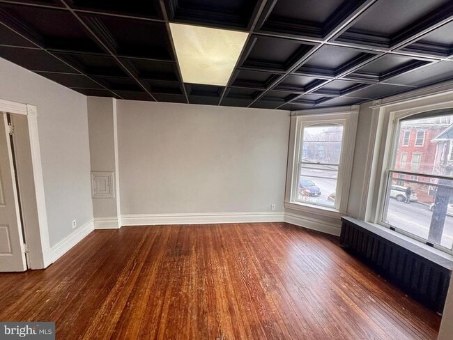 Photo - 110 W Main St