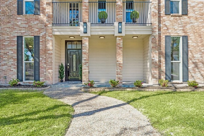 Photo - 1030 Crossroads Dr