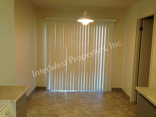 Photo - KRAM Unit 1040