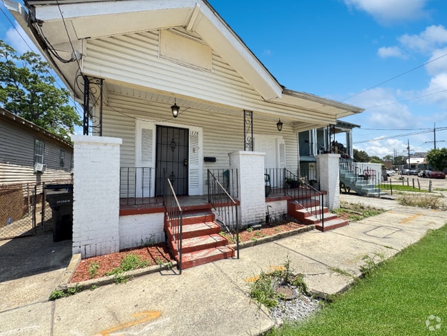 Building Photo - 1228 S Genois St Rental