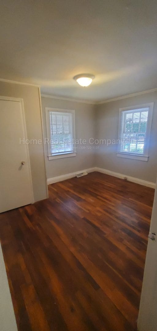 Photo - 2705 Ludwig St