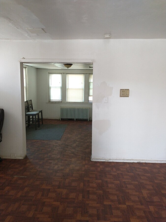 Photo - 5263 N Franklin St