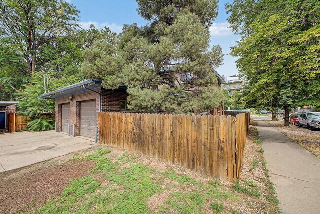 3535 E 13th Ave
