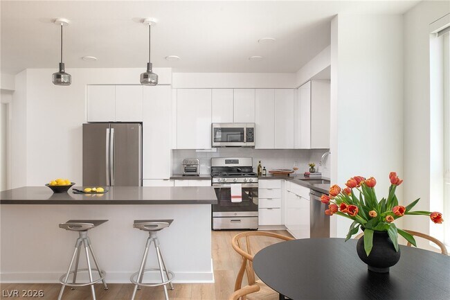 Photo - 11055 S Las Vegas Blvd Unidad 2002
