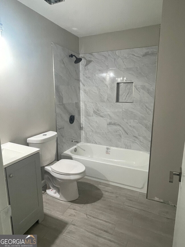 Building Photo - 1818 Huntingdon Chase Rental