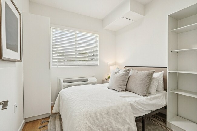 2BR, 1 BA - Secondary Bedroom