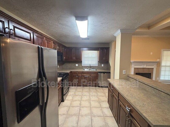 Photo - 385 Lee Rd 2141