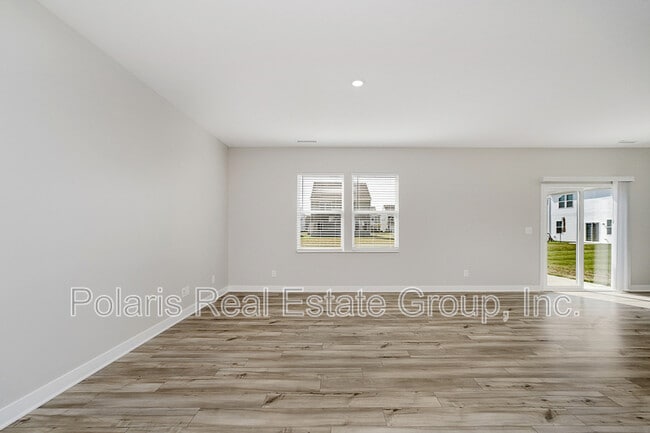 Photo - 11431 Hartwell St