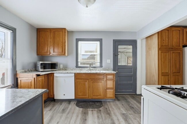 Photo - Beautiful 3 Bedroom Home – Carrollton Township