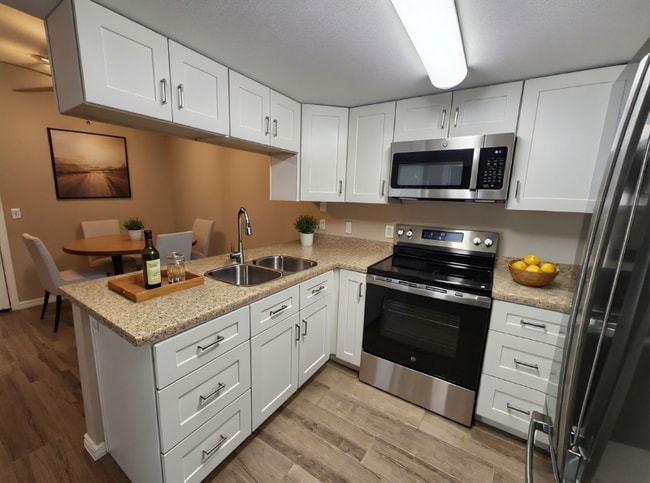 Photo - 608 S Pioneer Unit 1