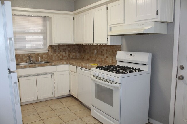 Photo - 3036 SE 20th St