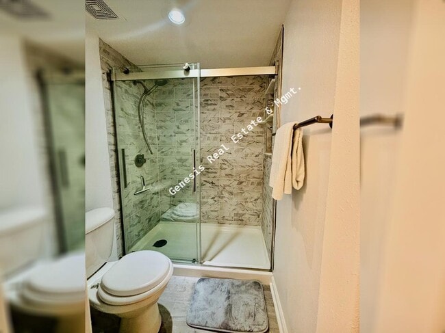 Photo - "Chic & Cozy 1-Bedroom Condo with Granite ... Unit 105