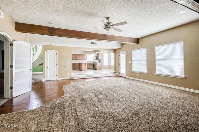 Photo - 4733 R L Shoemaker Dr