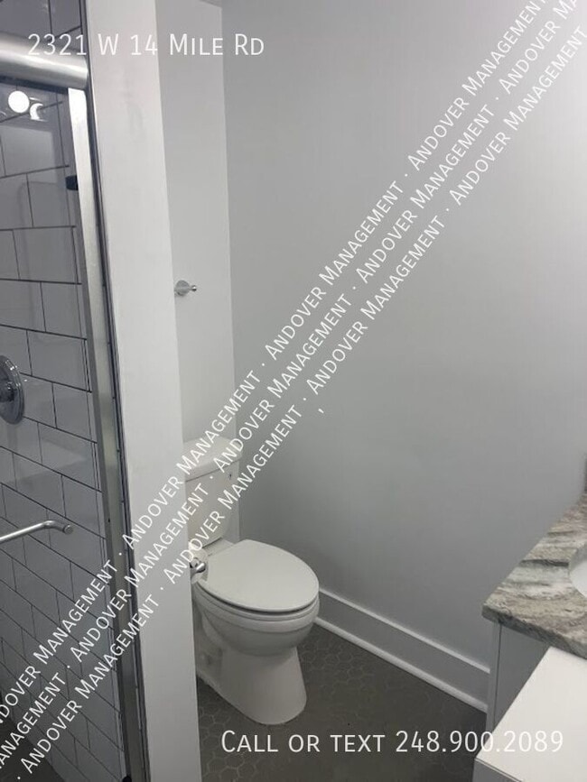 Photo - 2321 W 14 Mile Rd