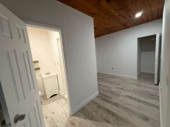 Photo - 3033-3033 NW 15th St Unidad 3031 C 1ST FLOOR