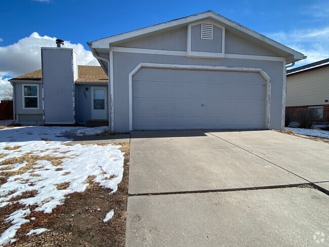 Building Photo - Single Family Home