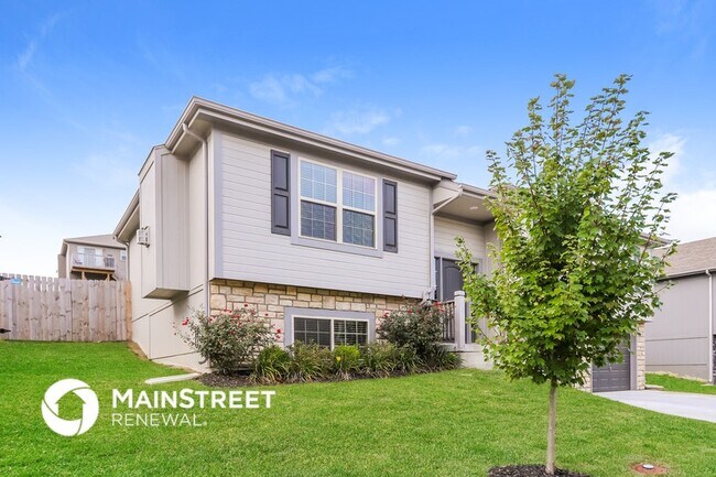 Photo - 1309 NW Hilltop Ln