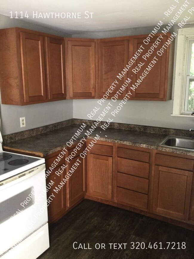 Photo - 1114 Hawthorne St