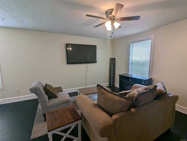 Photo - 902 W Tuskeena St