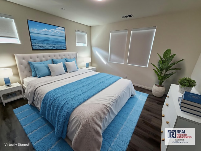 Building Photo - Modern 4-Bed, 2.5-Bath Detached Townhouse ...