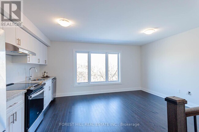 Photo - 37 Wild Rose Gardens