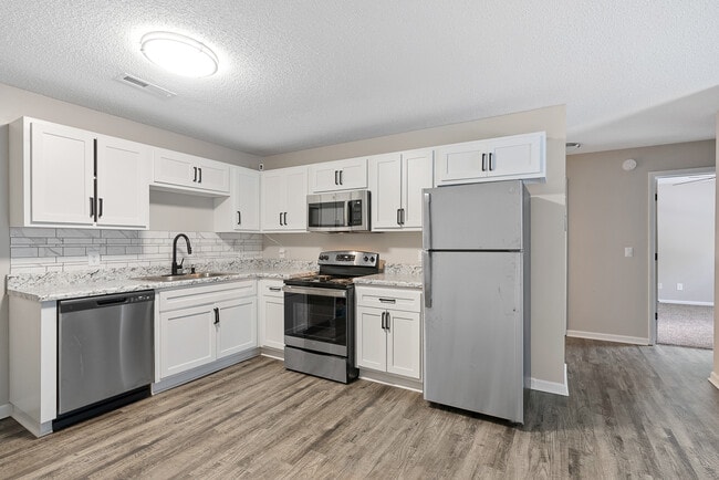 Reaves Place Apartments