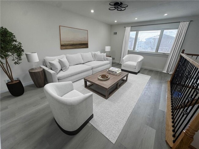 Photo - 47 Carpenter Ave Unidad 2