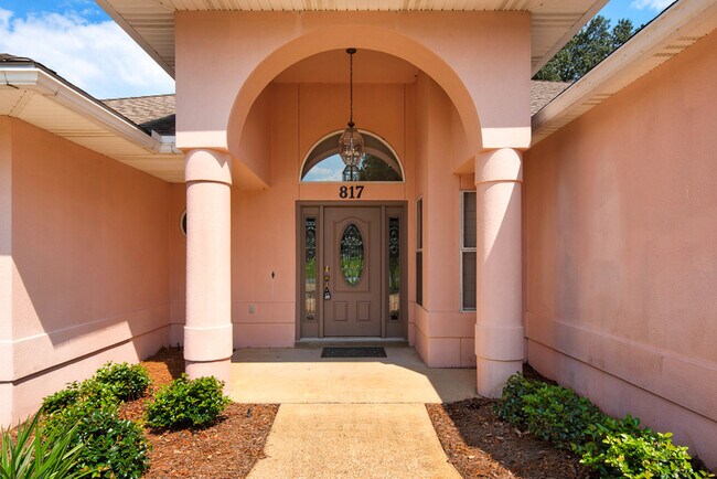 Photo - 817 Boulevard of the Champions