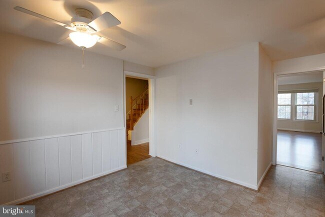 Photo - 8132 Sleepy View Ln