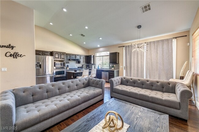 Photo - 8704 Las Posas Ave