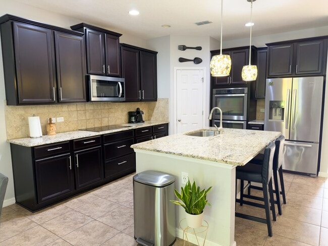 Photo - 14823 Golden Sunburst Ave
