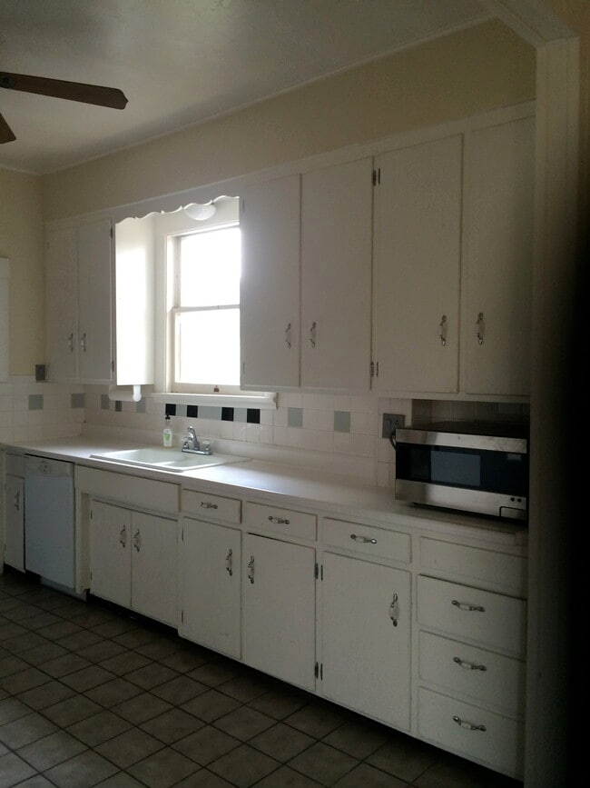 South kitchen counter - 525 N 1st Ave